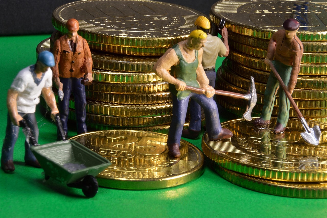 High-Yield Savings Accounts: Maximize Your Interest in 2025
